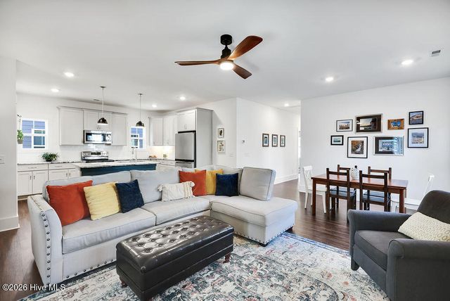 166 Kerr Landing Drive, Castle Hayne, NC 28429