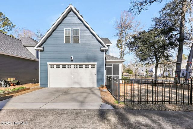 166 Kerr Landing Drive, Castle Hayne, NC 28429