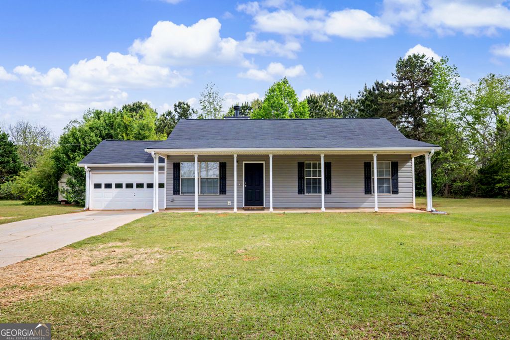 613 Coan Drive, Locust Grove, GA 30248