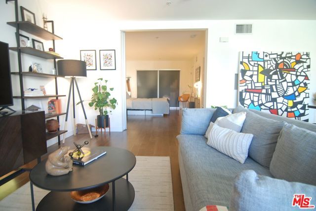 901 S Flower Street 505, Los Angeles, CA 90015