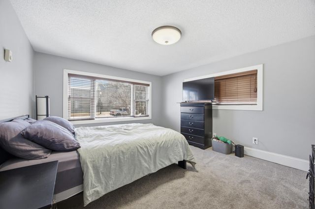 1311 5th Street S, Fargo, ND 58103