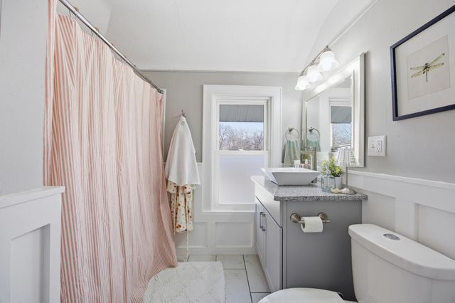 1311 5th Street S, Fargo, ND 58103