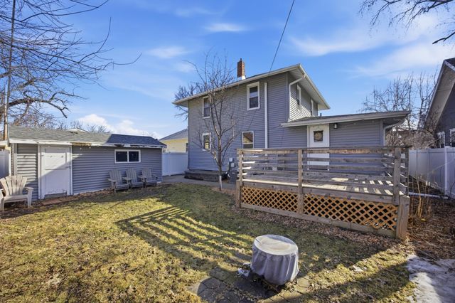 1311 5th Street S, Fargo, ND 58103