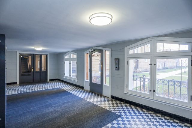 5736 S Stony Island Avenue 1E, Chicago, IL 60637