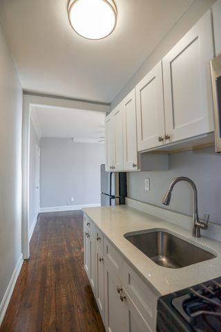 5736 S Stony Island Avenue 1E, Chicago, IL 60637