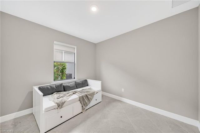 19649 Aqua View LN, Estero, FL 33913