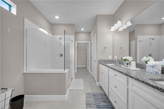 19649 Aqua View LN, Estero, FL 33913