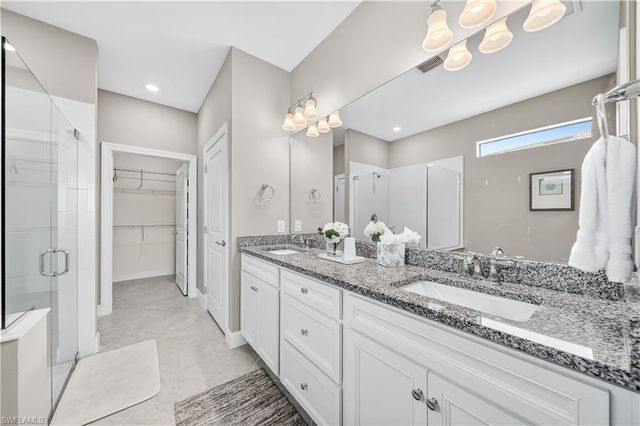 19649 Aqua View LN, Estero, FL 33913