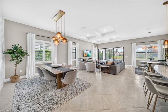 19649 Aqua View LN, Estero, FL 33913