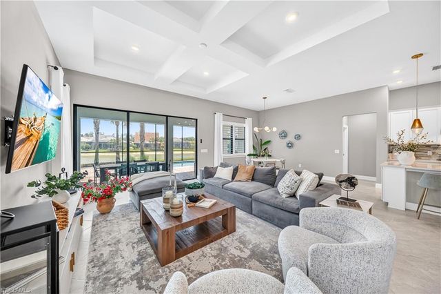 19649 Aqua View LN, Estero, FL 33913