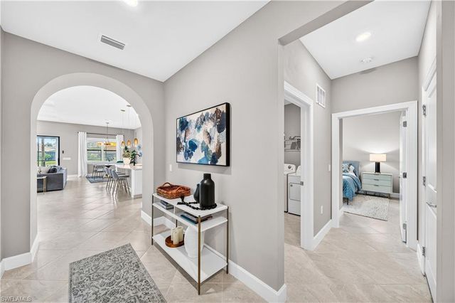 19649 Aqua View LN, Estero, FL 33913
