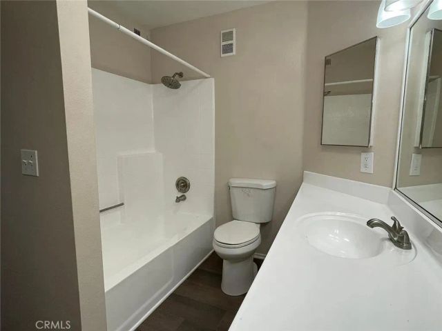 1200 Gaviota Avenue Avenue 305, Long Beach, CA 90813