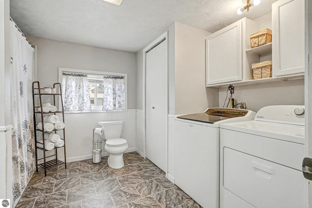 Image 13 of property listing at 326 W Emerson Street, Ithaca, MI 48847