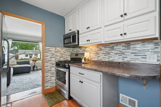 4717 2nd Street NE, Fridley, MN 55421