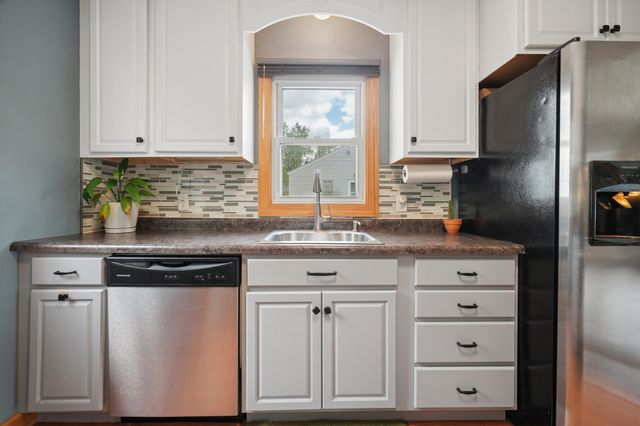 4717 2nd Street NE, Fridley, MN 55421
