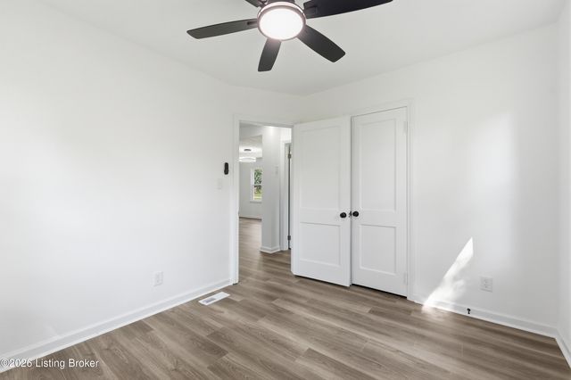 7712 3rd Street Rd, Louisville, KY 40214