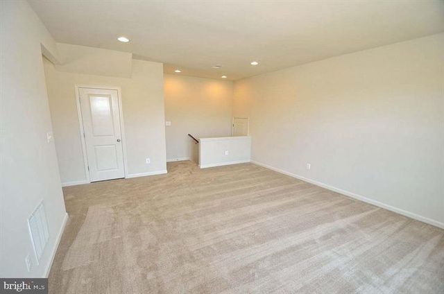22816 BREEZY HOLLOW DR, Brambleton, VA 20148