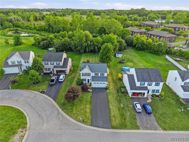 5784 Willow Creek Lane, Cambria, NY 14132
