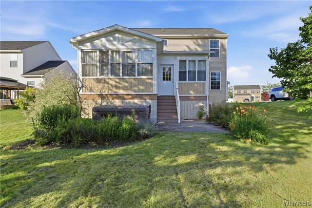 5784 Willow Creek Lane, Cambria, NY 14132