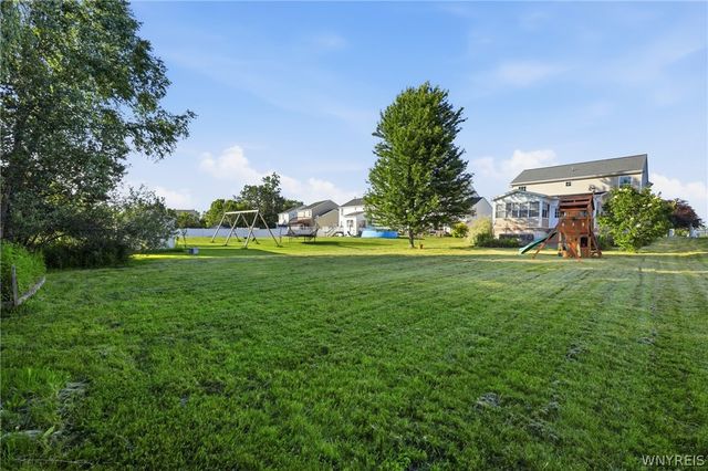 5784 Willow Creek Lane, Cambria, NY 14132