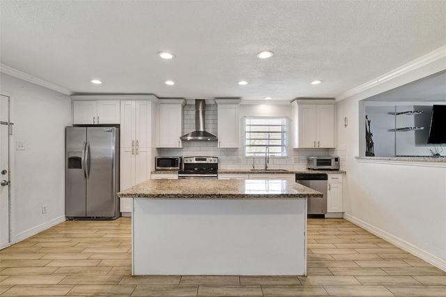 8314 Albacore Drive, Houston, TX 77074