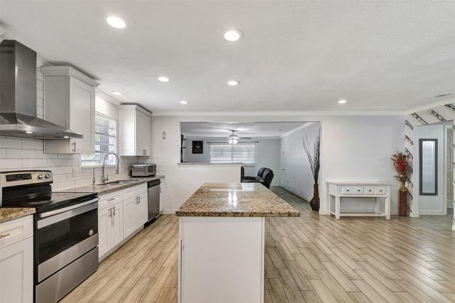 8314 Albacore Drive, Houston, TX 77074