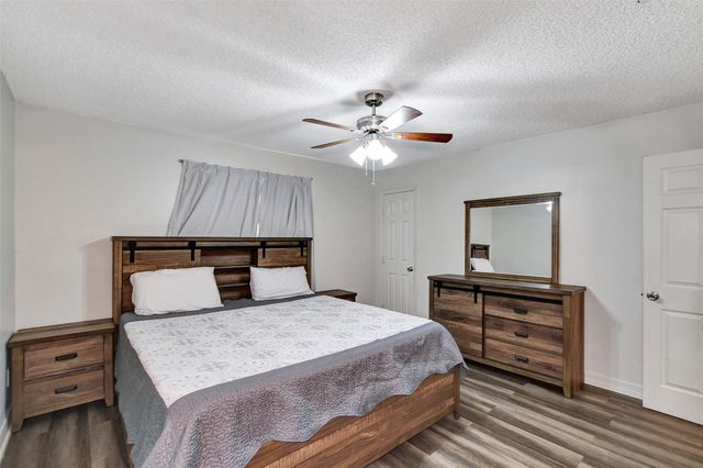 8314 Albacore Drive, Houston, TX 77074