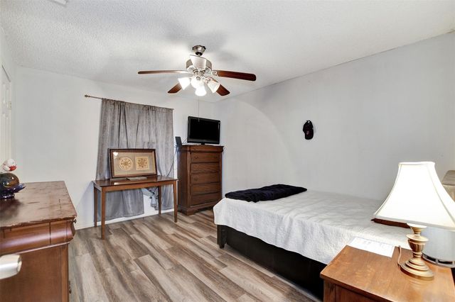 8314 Albacore Drive, Houston, TX 77074