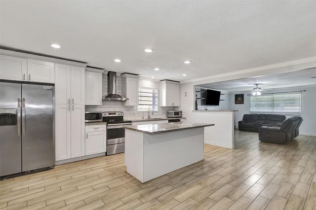 8314 Albacore Drive, Houston, TX 77074