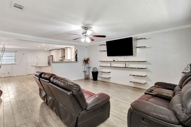 8314 Albacore Drive, Houston, TX 77074