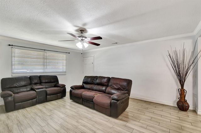 8314 Albacore Drive, Houston, TX 77074