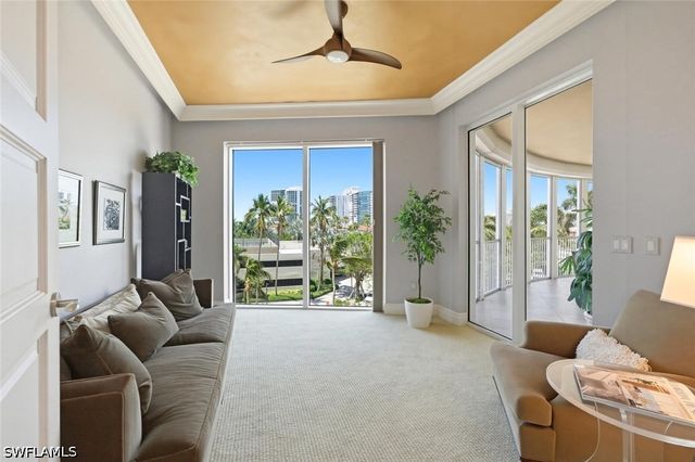 4501 Gulf Shore BLVD N 404, Naples, FL 34103