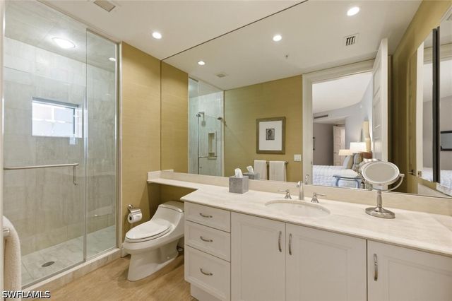 4501 Gulf Shore BLVD N 404, Naples, FL 34103