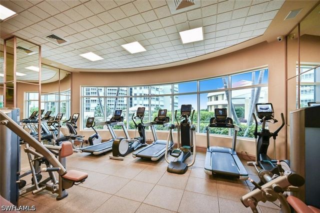 4501 Gulf Shore BLVD N 404, Naples, FL 34103