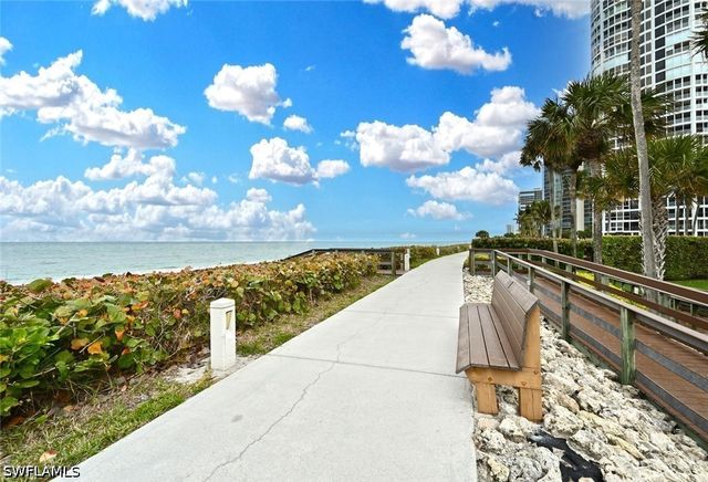 4501 Gulf Shore BLVD N 404, Naples, FL 34103