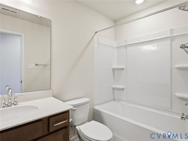 336 Mt. McCauley Way, Aylett, VA 23009