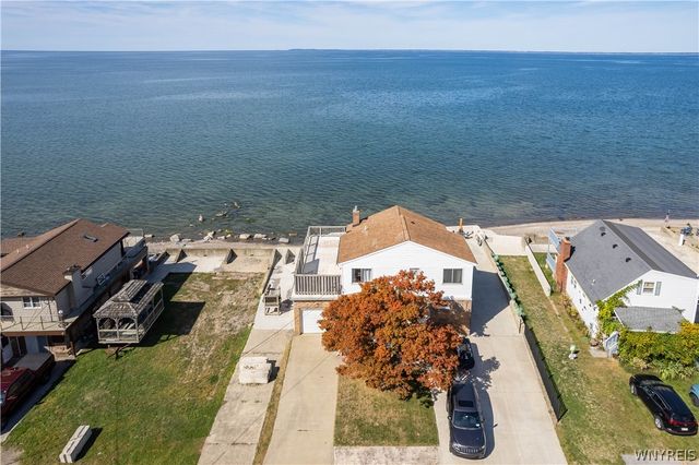 143 Midshore Drive, Hamburg, NY 14219