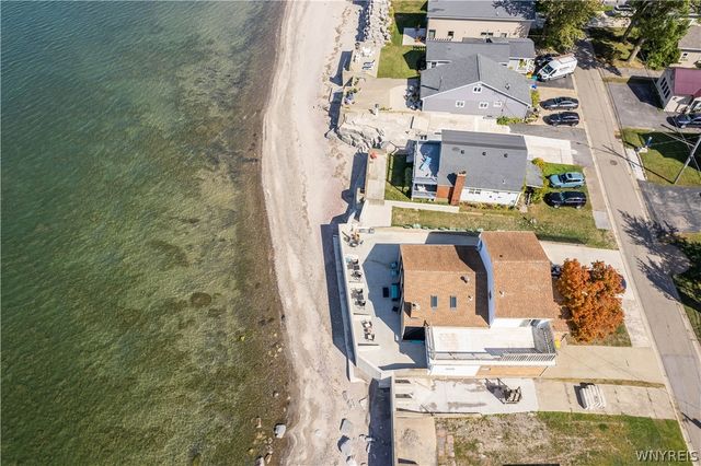 143 Midshore Drive, Hamburg, NY 14219