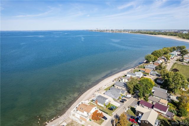 143 Midshore Drive, Hamburg, NY 14219