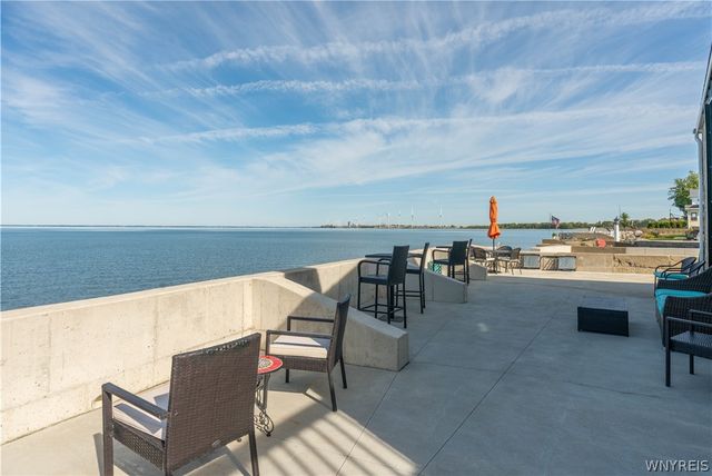 143 Midshore Drive, Hamburg, NY 14219