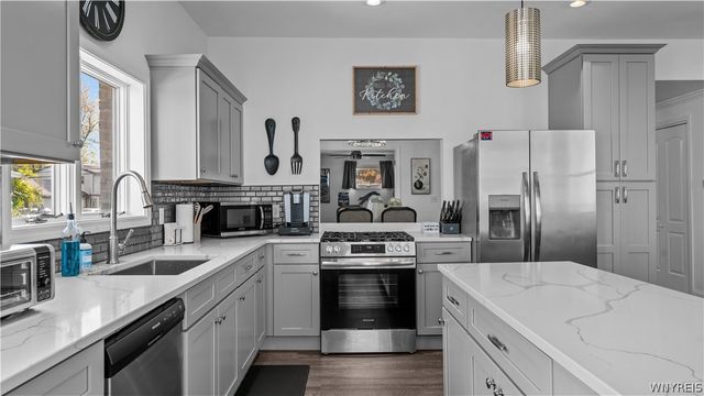 143 Midshore Drive, Hamburg, NY 14219