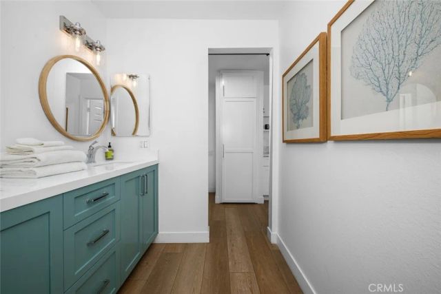 700 E Oceanfront, Newport Beach, CA 92661