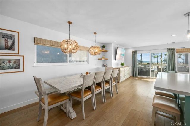 700 E Oceanfront, Newport Beach, CA 92661