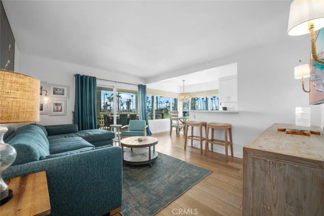 700 E Oceanfront, Newport Beach, CA 92661