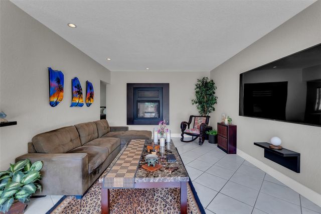 258 Basin Drive, Lauderdale-By-The-Sea, Fort Lauderdale, FL 33308