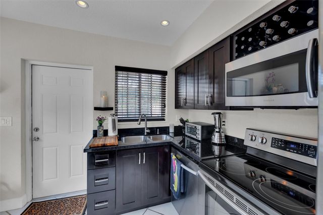 258 Basin Drive, Lauderdale-By-The-Sea, Fort Lauderdale, FL 33308