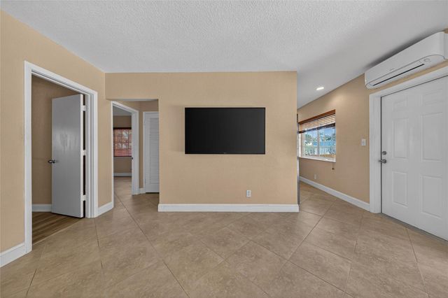 258 Basin Drive, Lauderdale-By-The-Sea, Fort Lauderdale, FL 33308