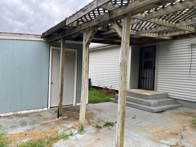 580 Turkle Ave, Haysville, KS 67060