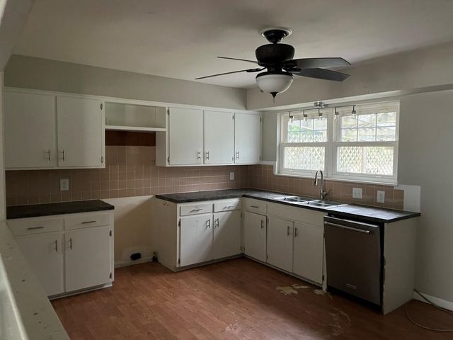 580 Turkle Ave, Haysville, KS 67060