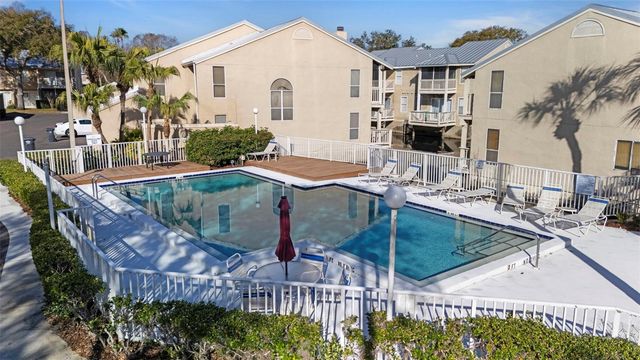 3401 CYPRESS HEAD COURT, Tampa, FL 33618